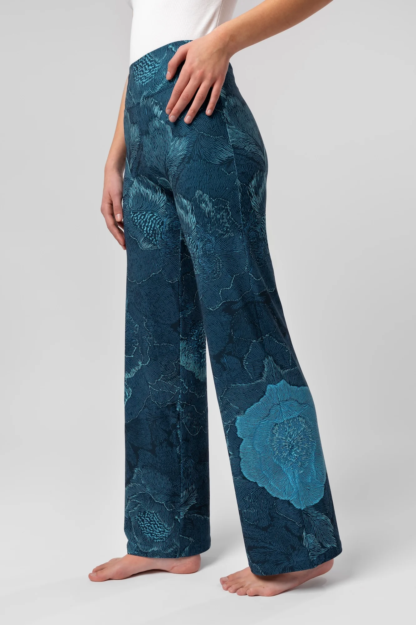 Ashley - Image 3