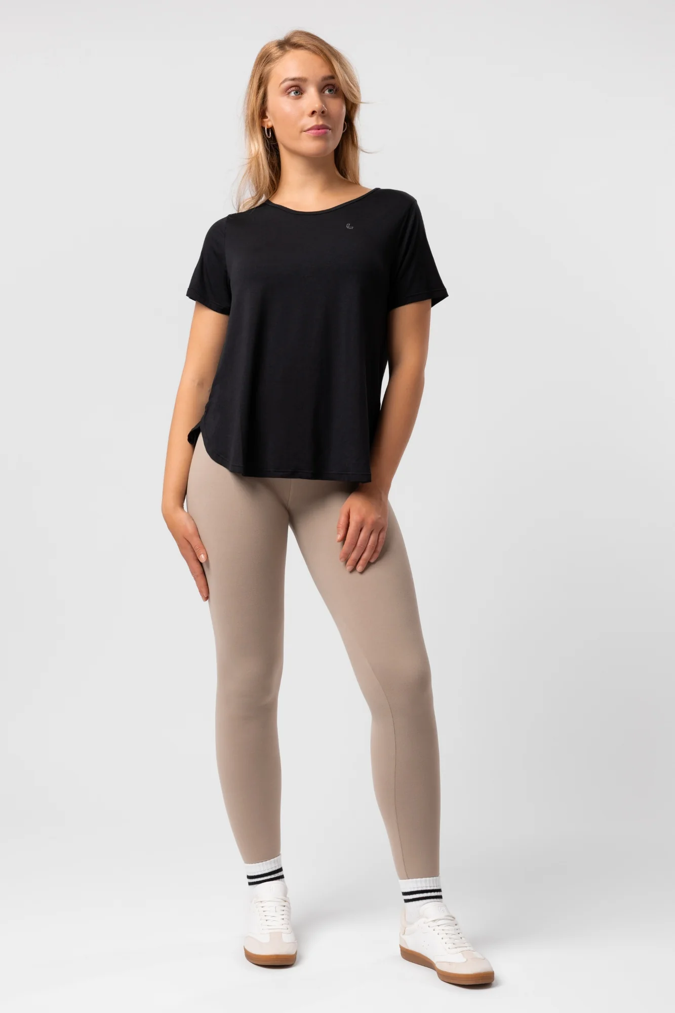 T-shirt Basic Tseri - Image 5