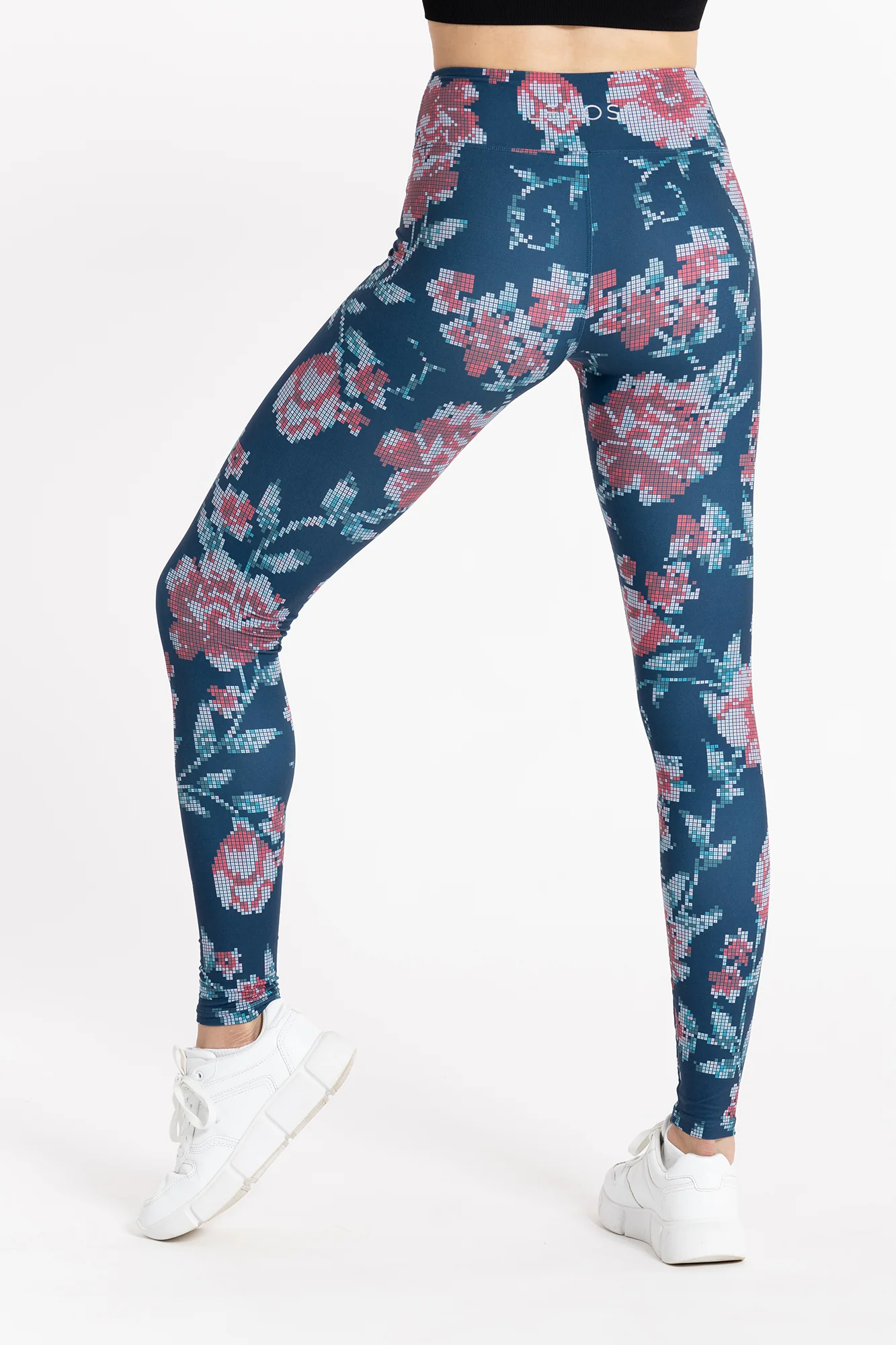 Brocade - Image 4