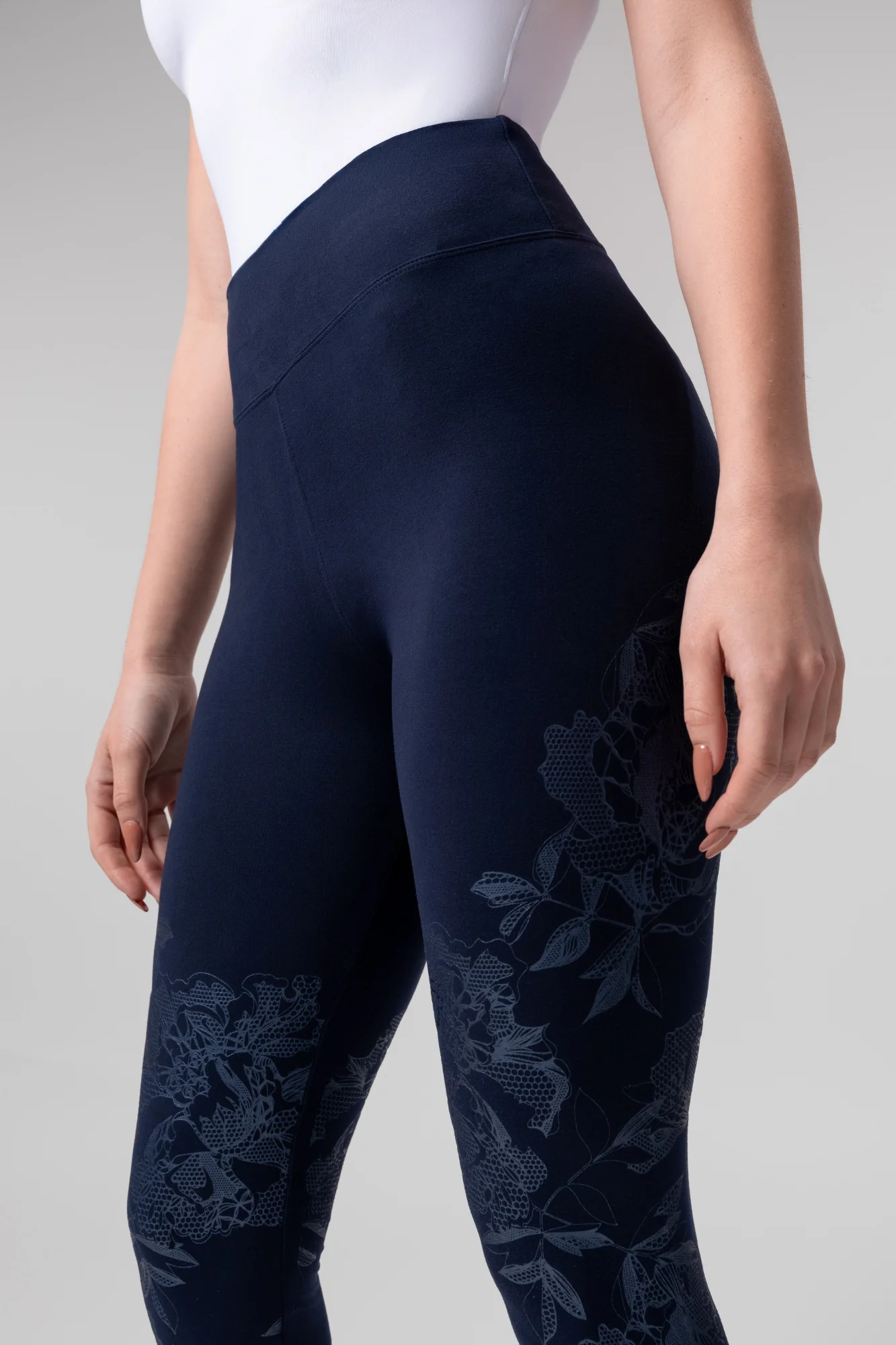 Capri Arbennik - Image 6