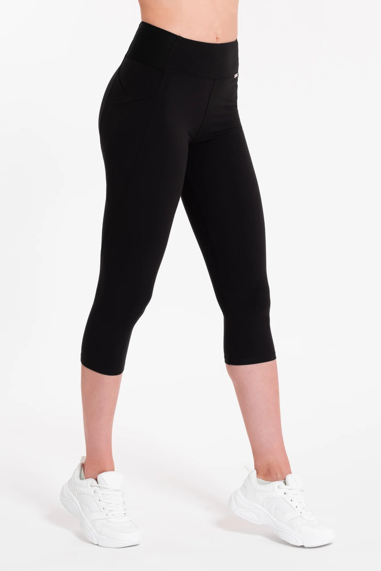Capri Keilah - Image 5