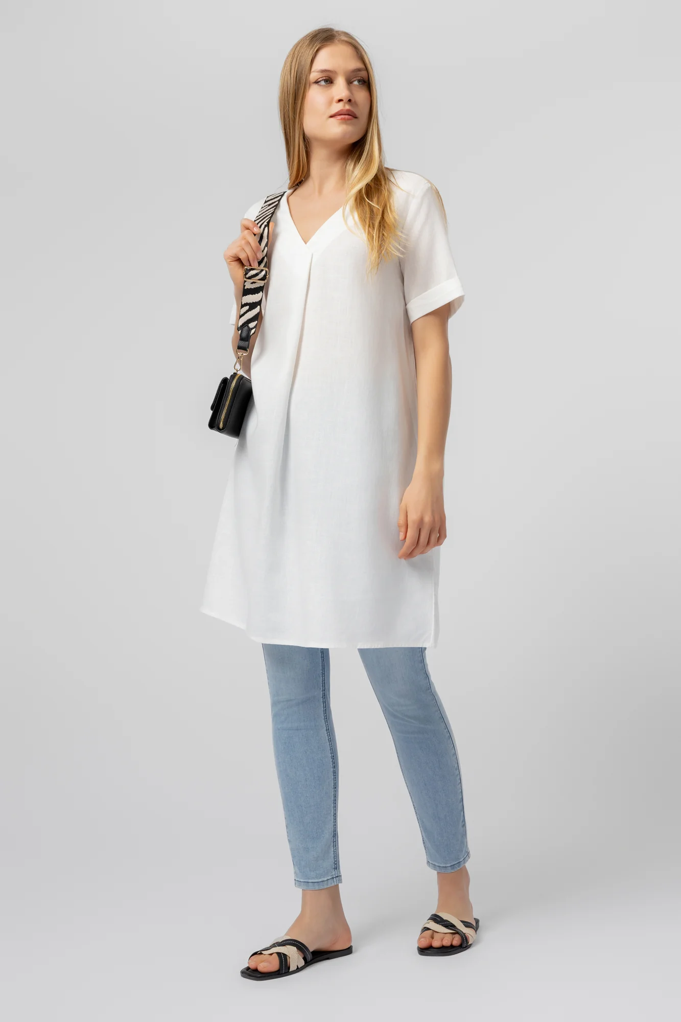 Sukienka ChicLine Macchiato - Image 6