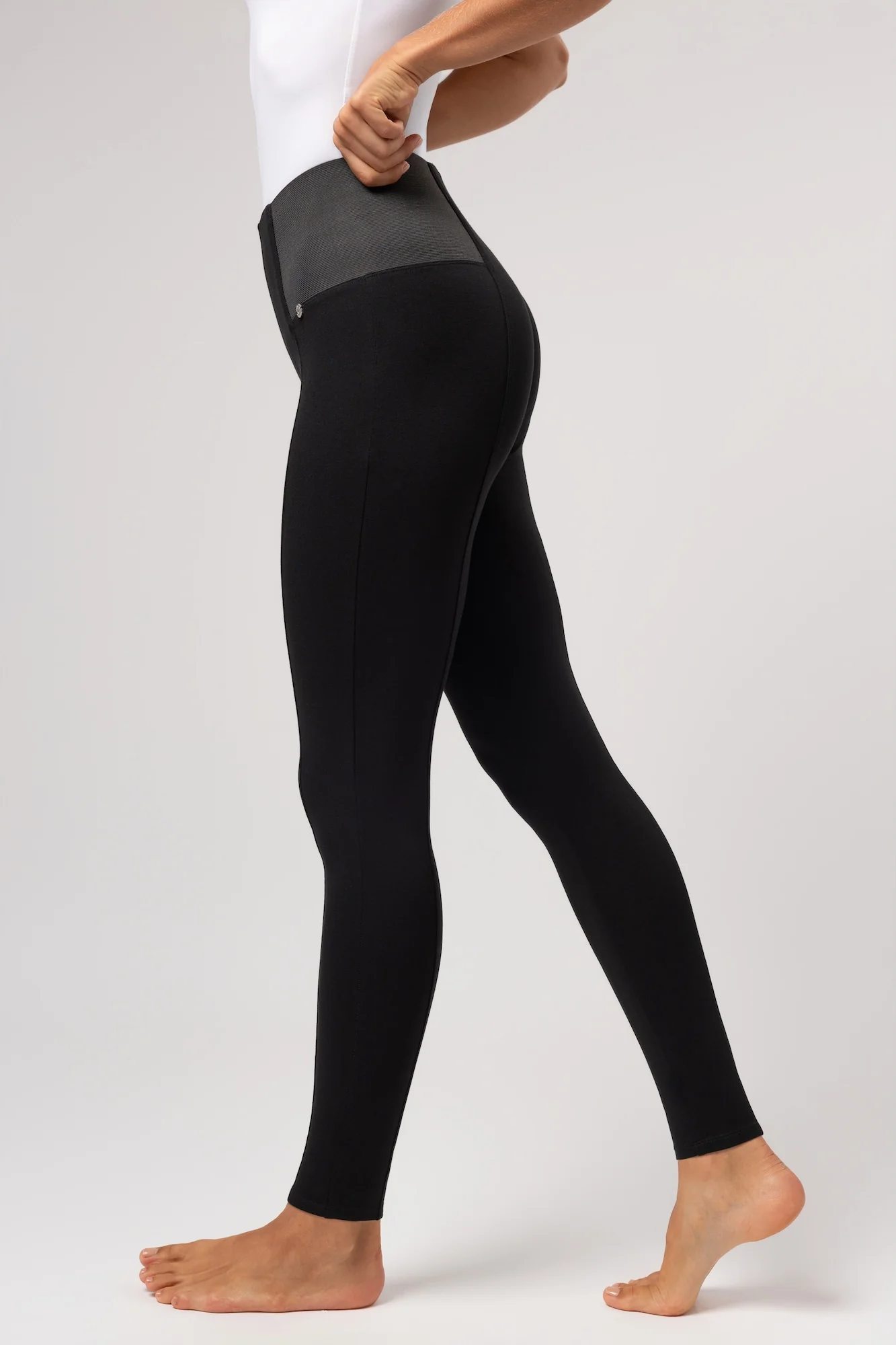 Legginsy ChicLine Bettina - Image 3