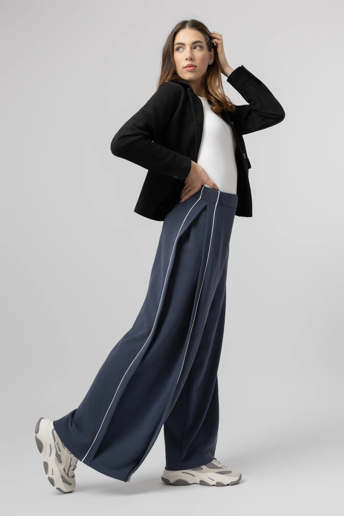 Spodnie ChicLine Relaxed Linea - Image 7