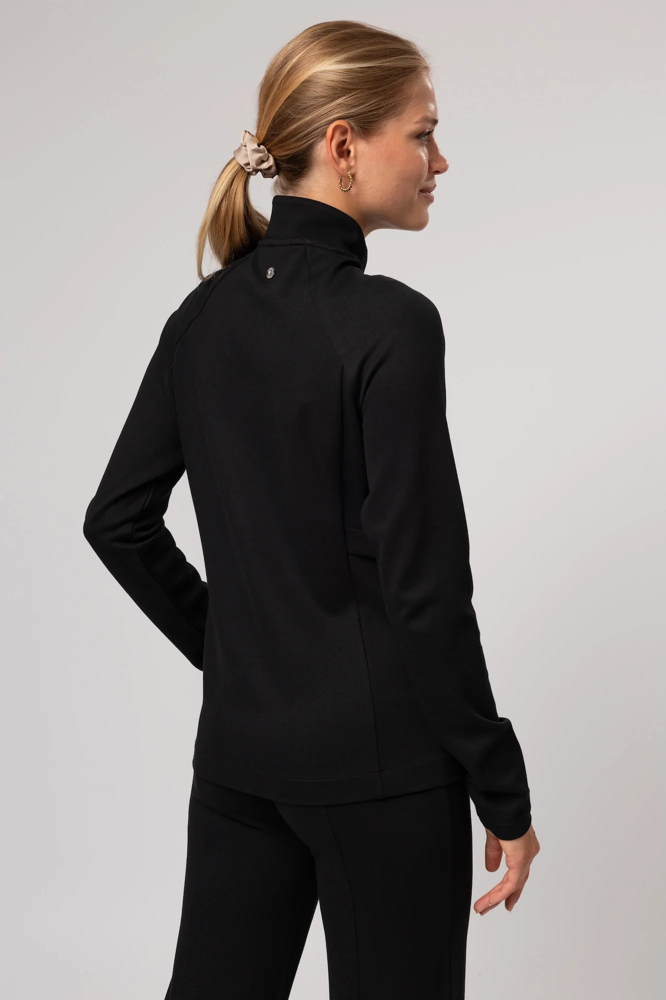 Rozpinana bluza ChicLine Bettina - Image 3
