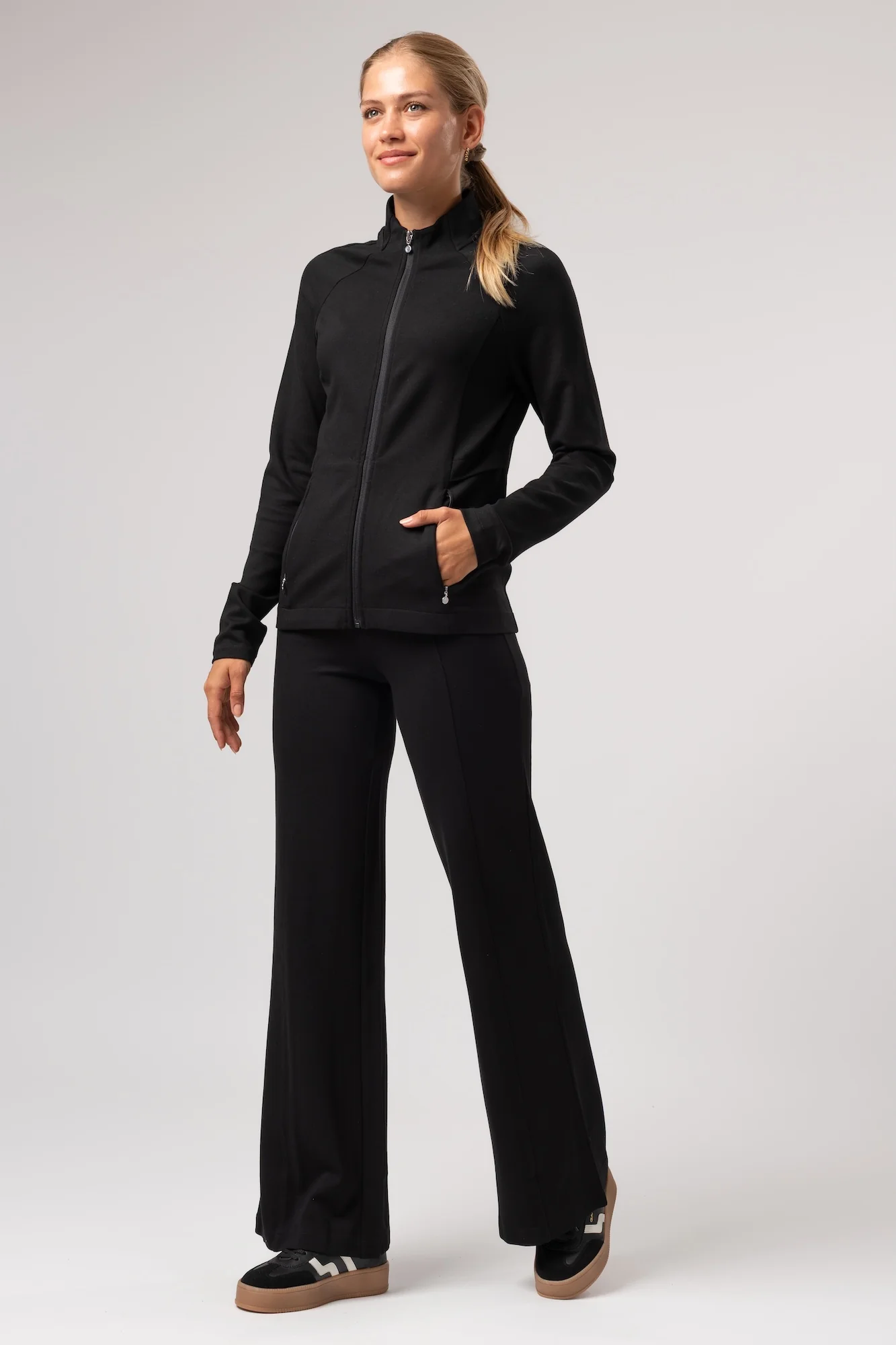 Rozpinana bluza ChicLine Bettina - Image 6