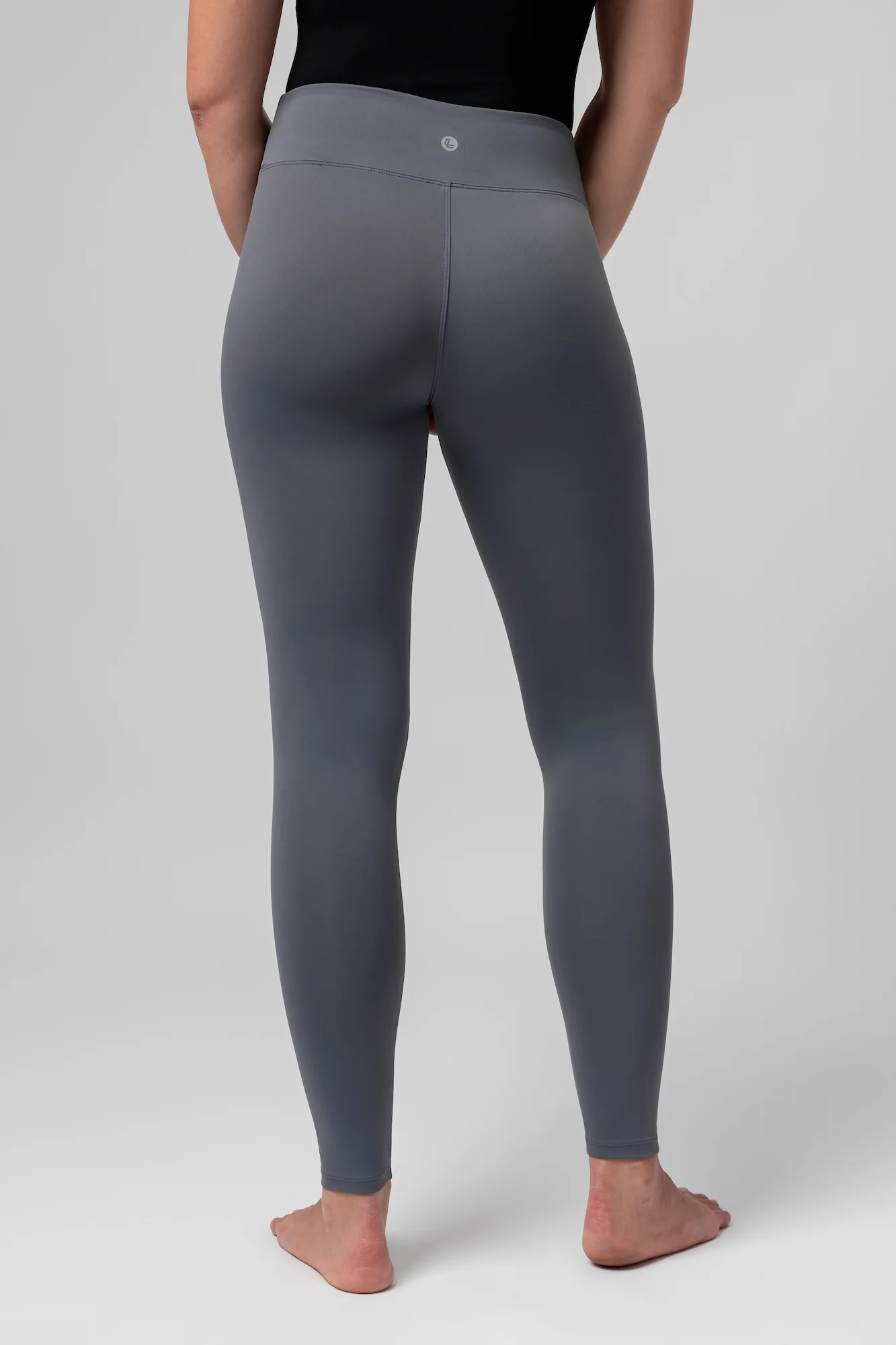 Elin - Image 4