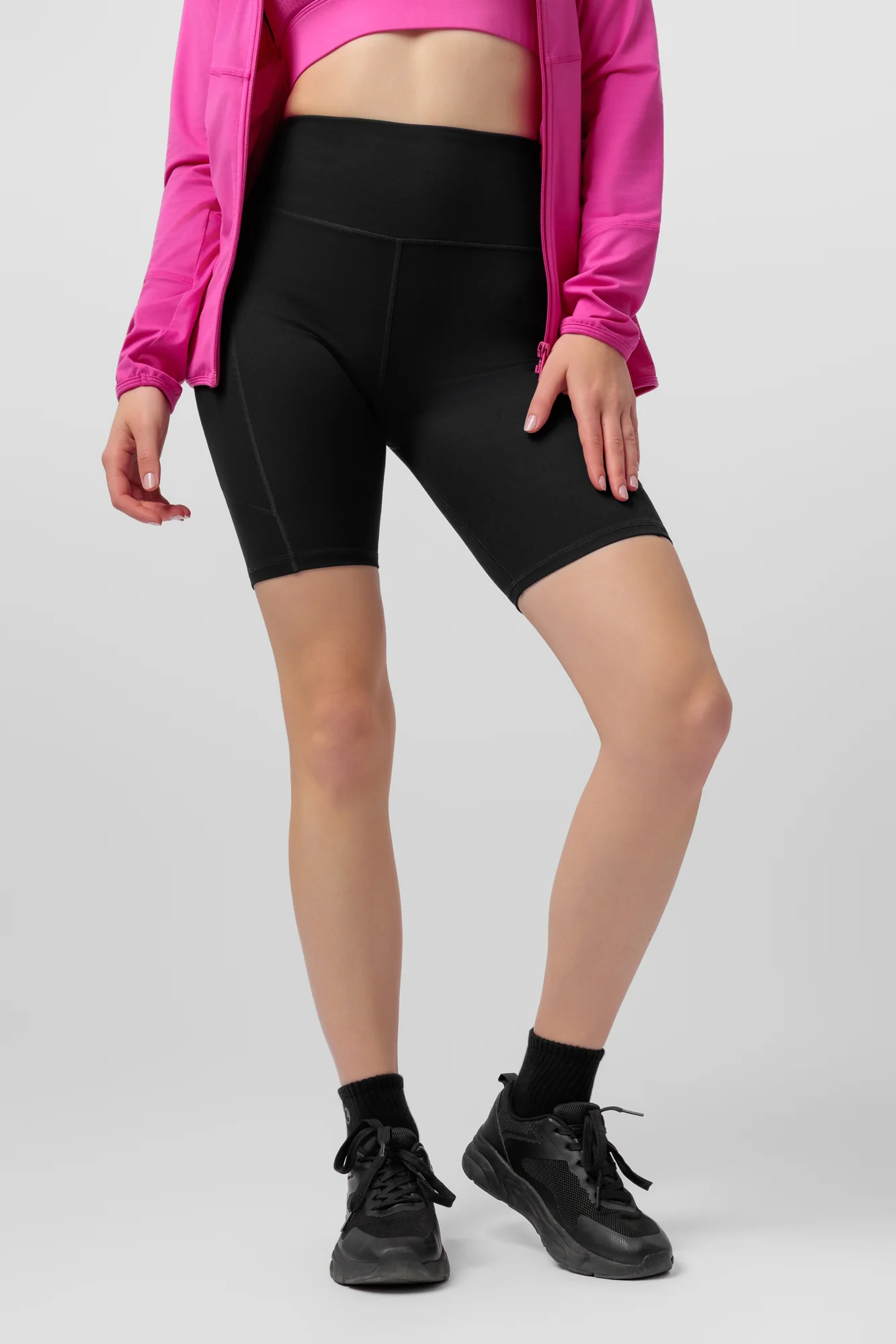 Funkcjonalne sportowe legginsy typu bermuda Annette