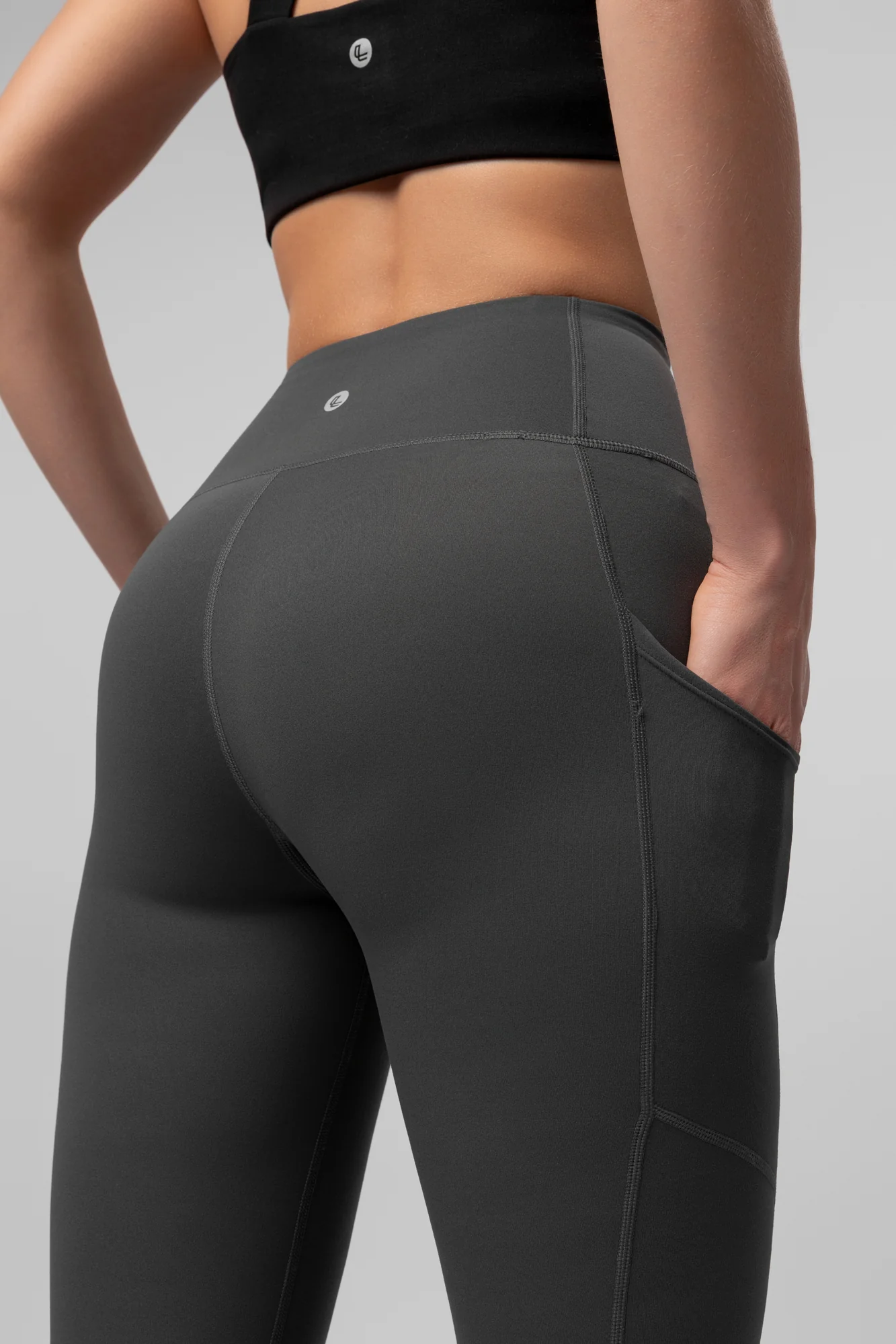 Funkcjonalne sportowe legginsy typu capri Corisande - Image 6