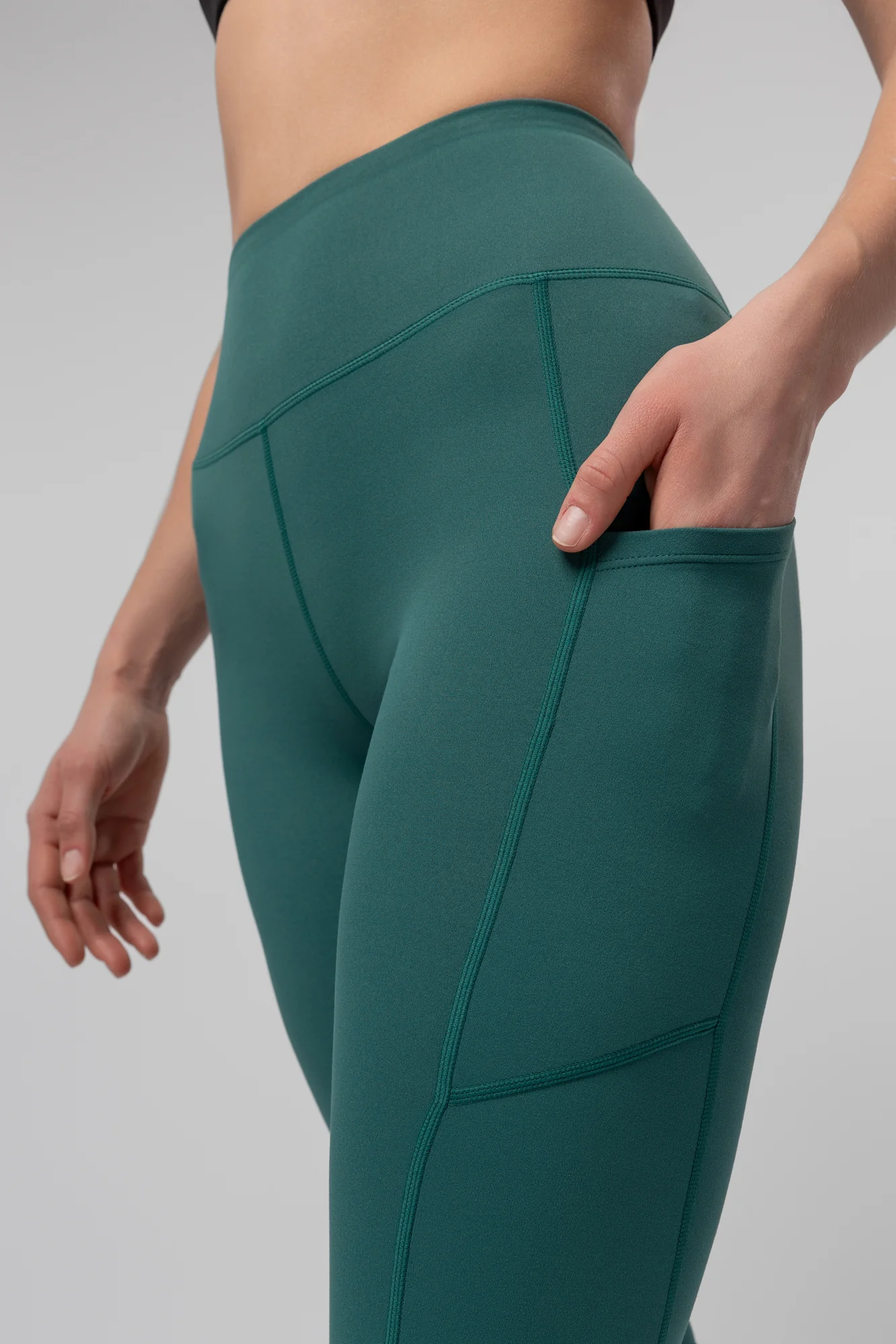 Funkcjonalne sportowe legginsy typu capri Vionnet - Image 6