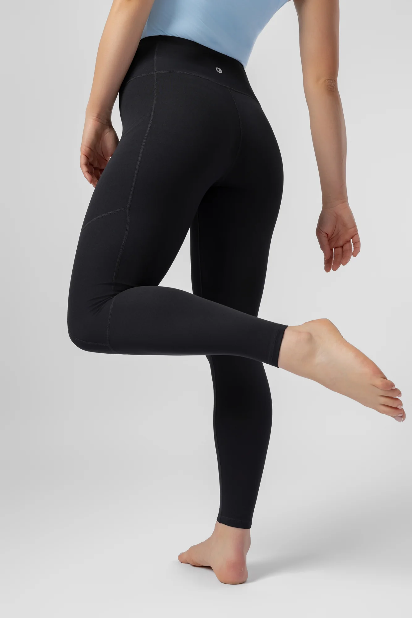 Funkcjonalne sportowe legginsy Annette - Image 3