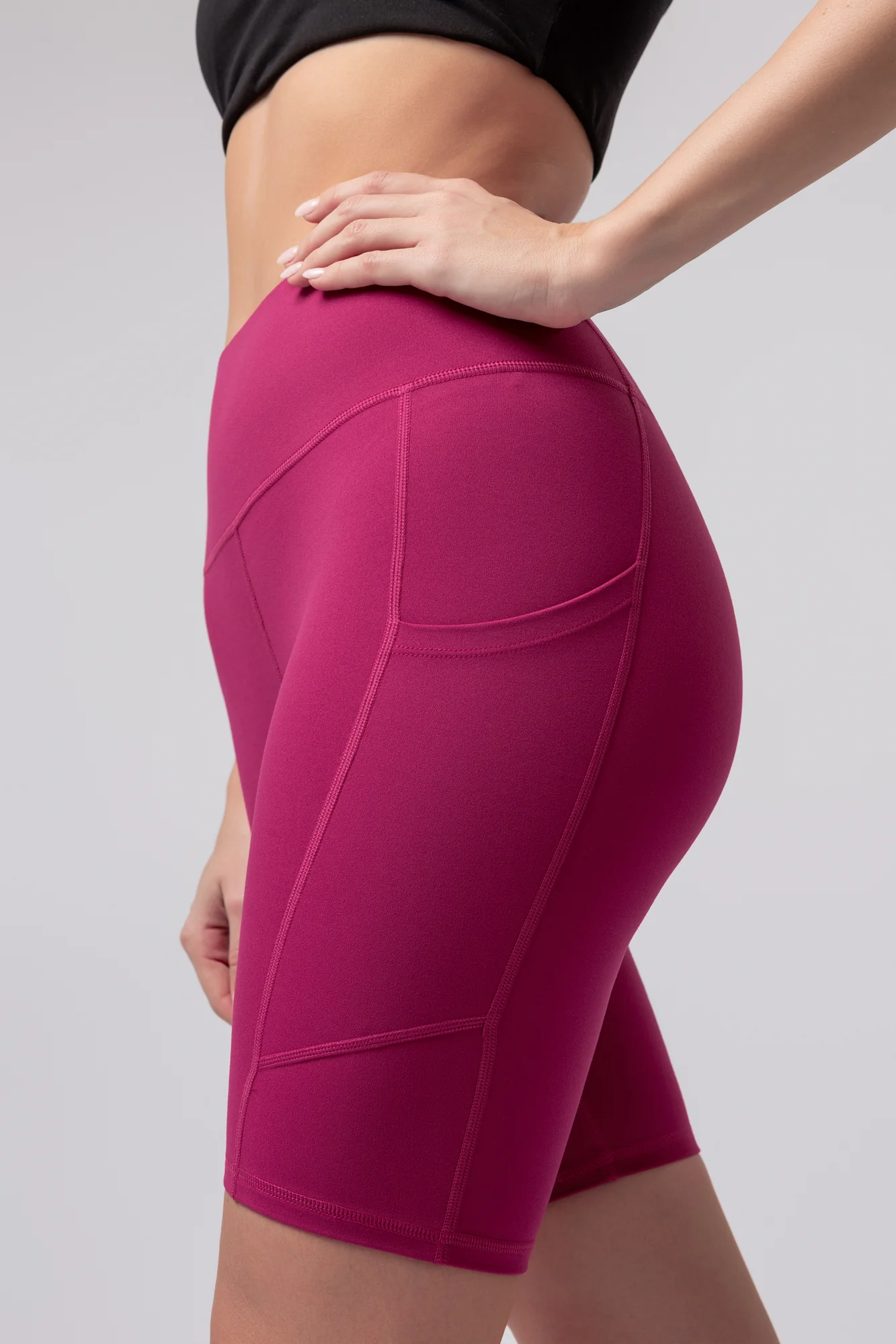 Funkcjonalne sportowe legginsy typu bermuda Odalys - Image 3