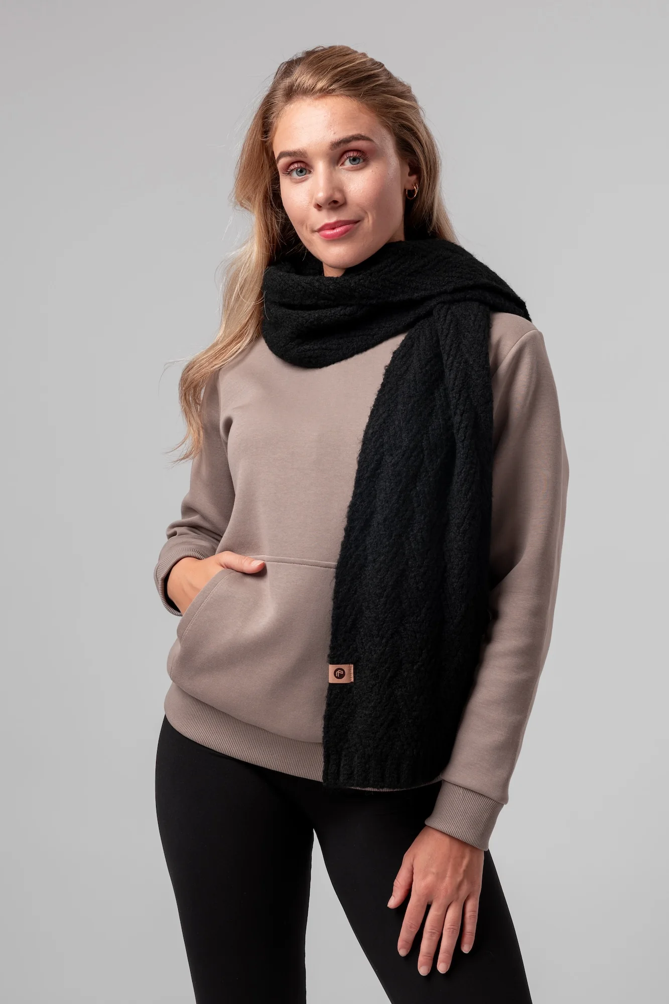 Szalik KnitLine Toni - Image 3