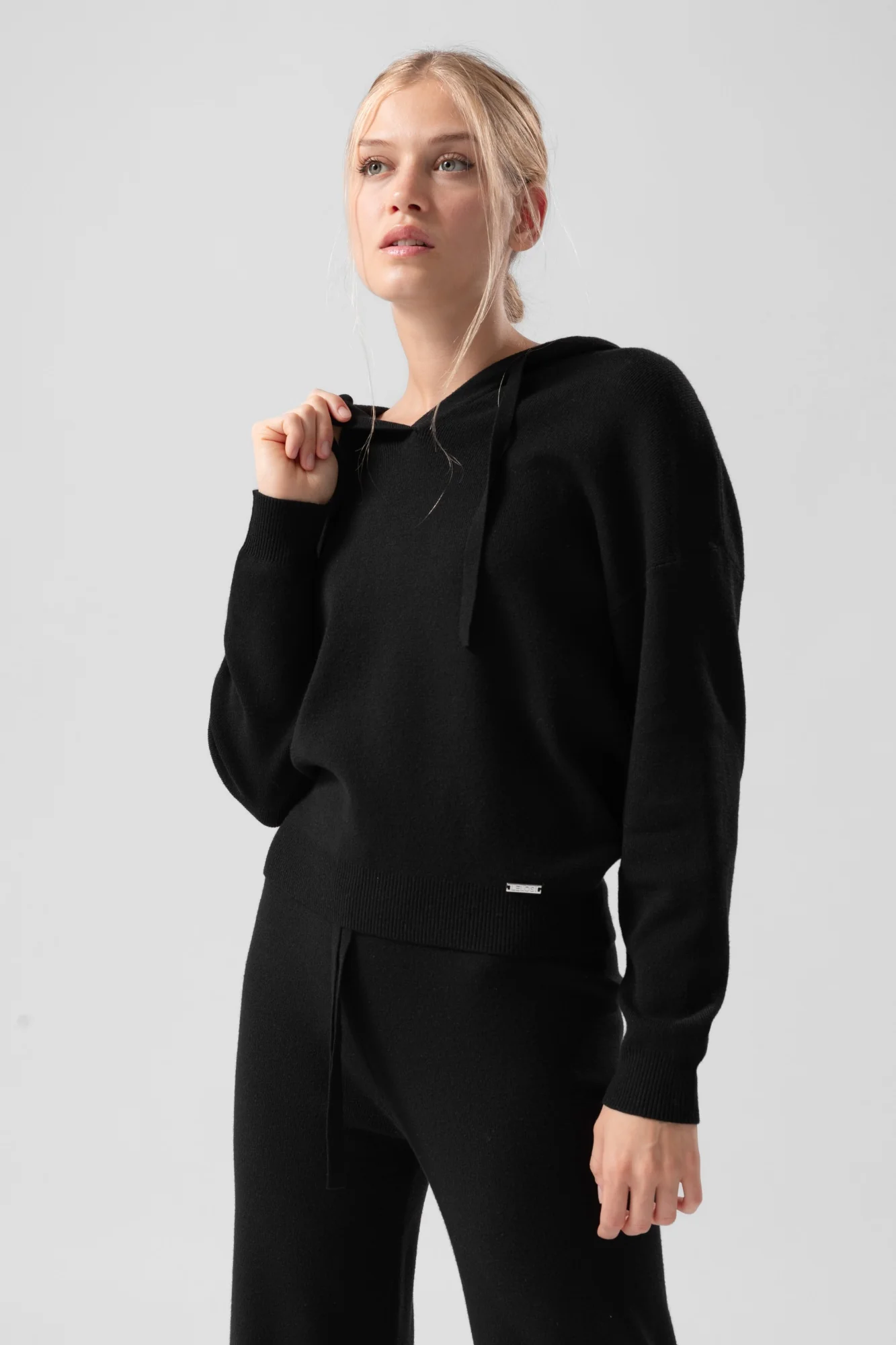 Dzianinowa bluza z kapturem Krysten - Image 7