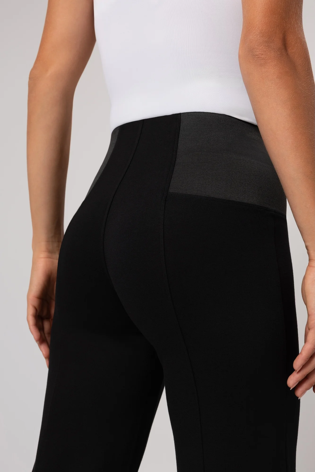 Legginsy ChicLine Relaxed Bettina - Image 3