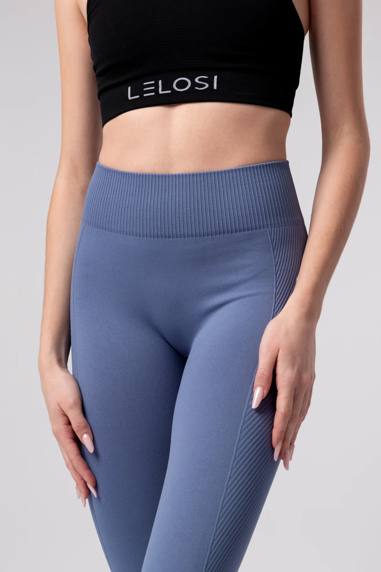 Seamless Move Ella - Image 6