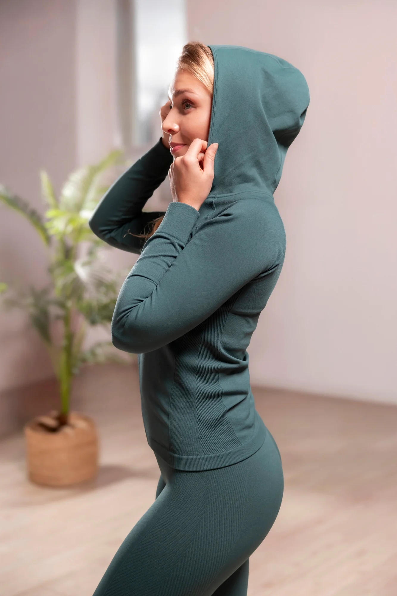 Rozpinana bluza Seamless Move Evelyn - Image 8