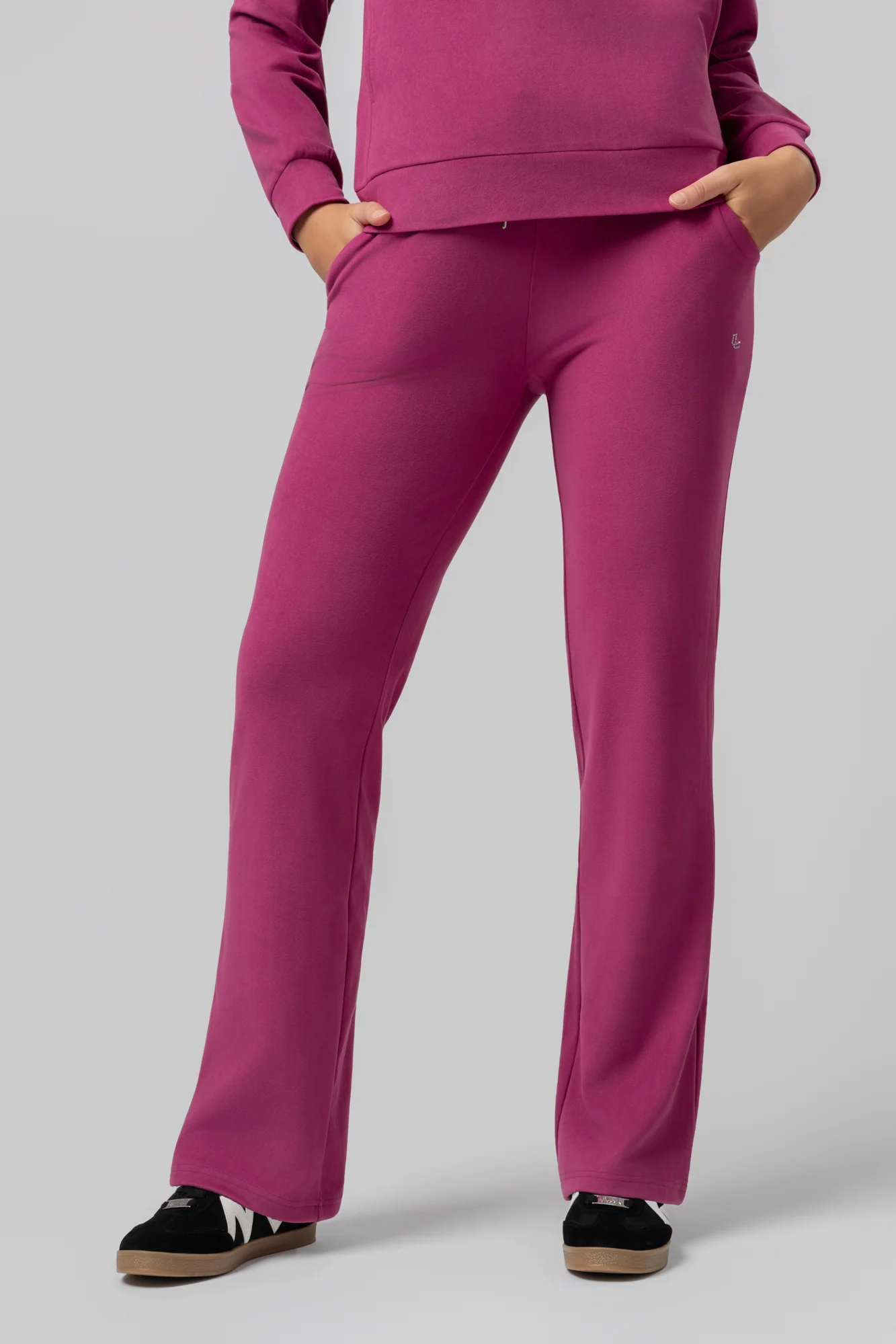 Spodnie dresowe Supercomfort Relaxed Dessa