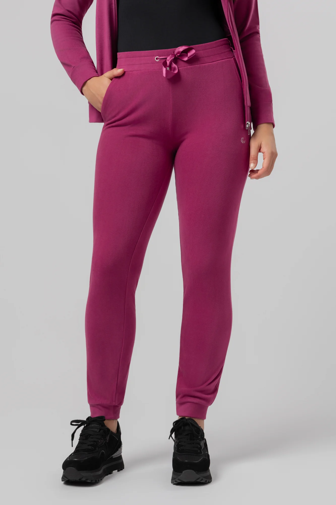 Spodnie dresowe Supercomfort Dessa