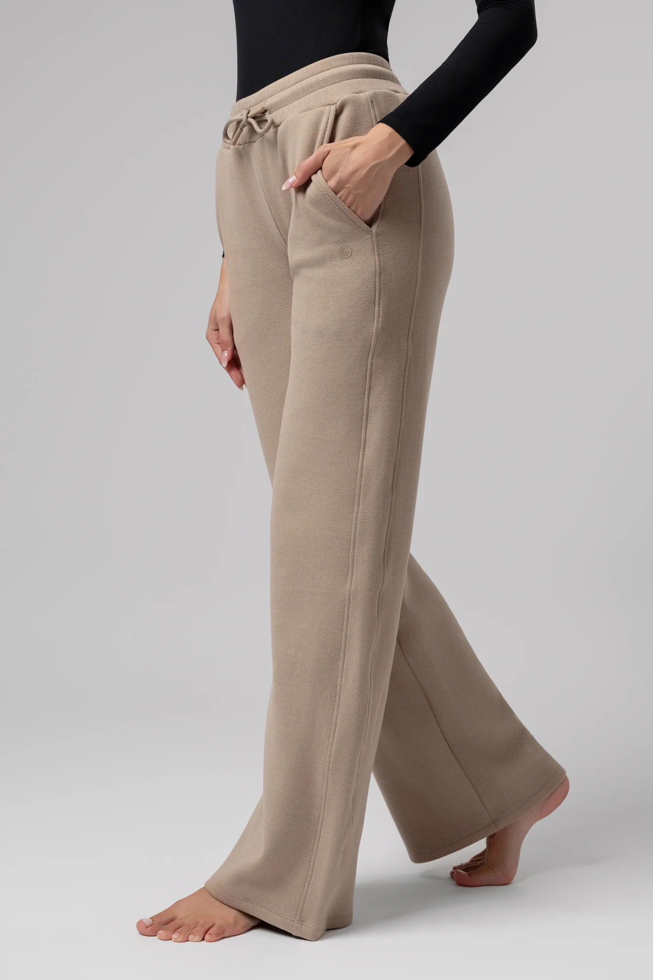 Spodnie dresowe Supercomfort Saweetie - Image 2