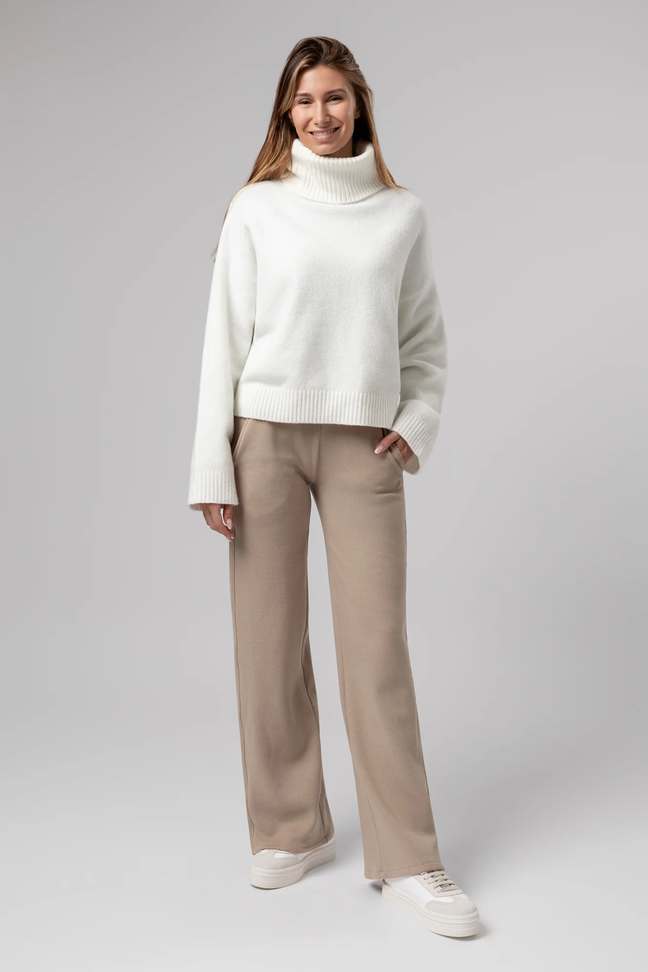 Spodnie dresowe Supercomfort Saweetie - Image 7