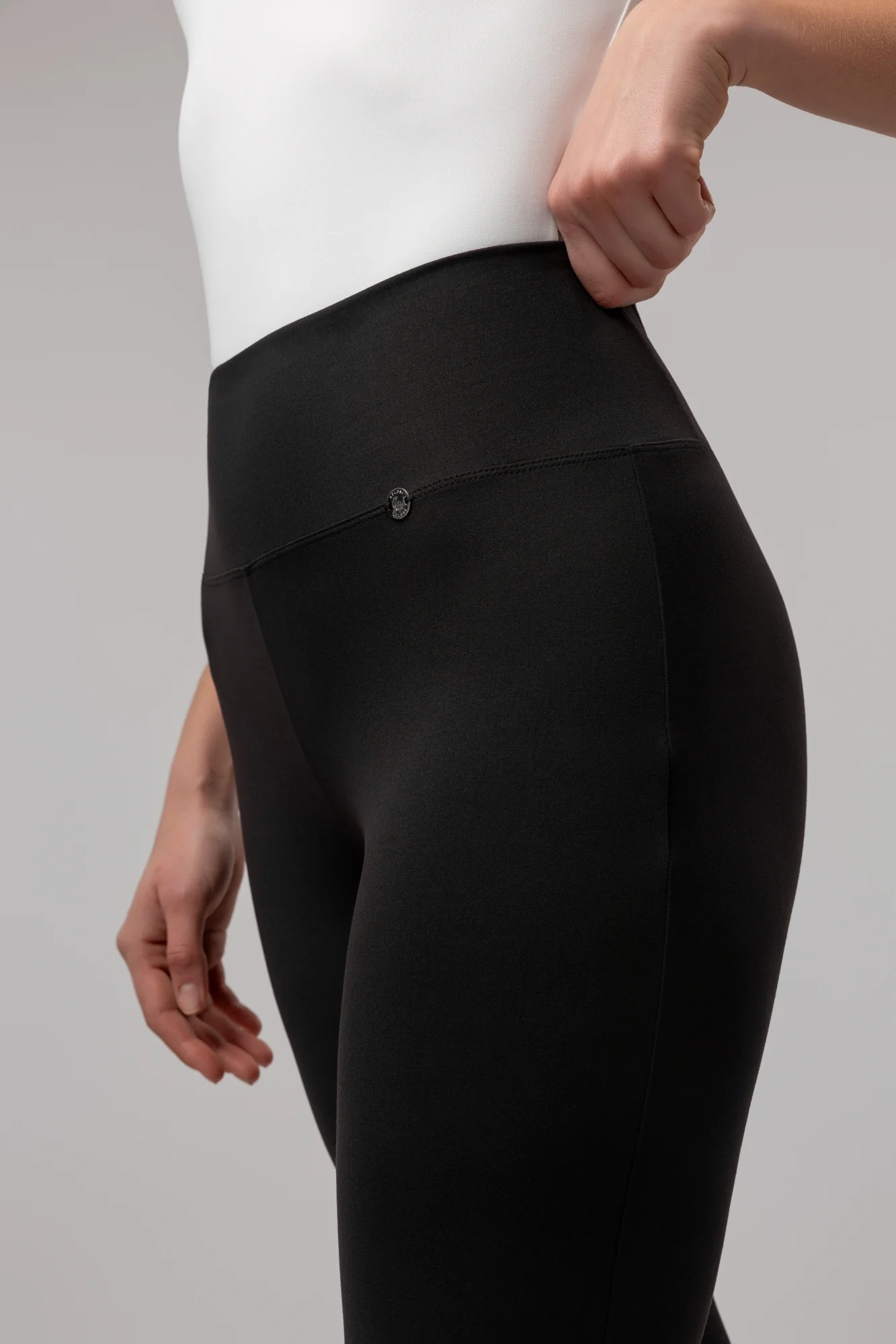 Spodnie dresowe Supercomfort Zdenka - Image 3