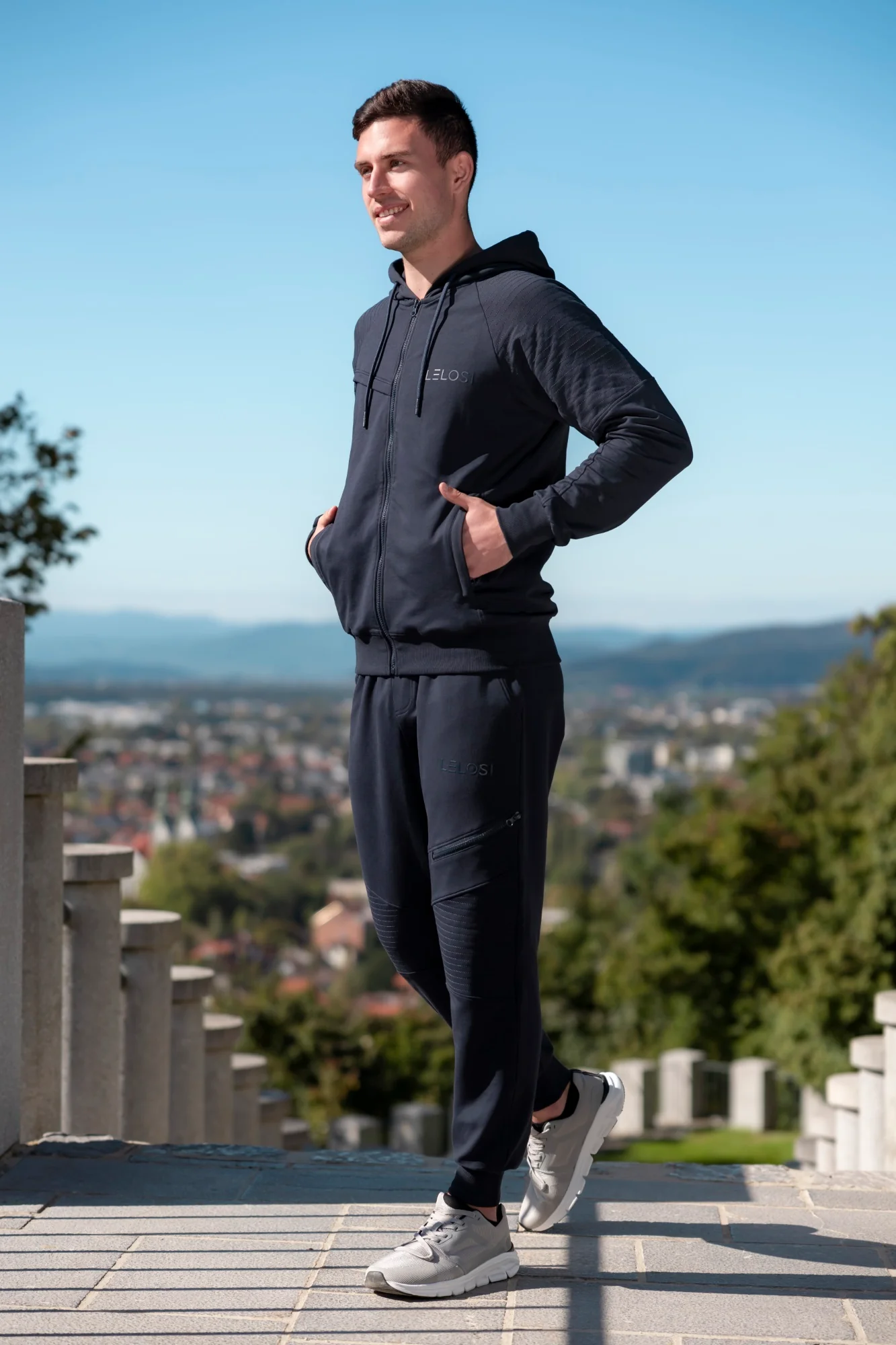 Rozpinana bluza Andre - Image 6